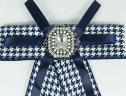 Brosche Barock Schleife mit eckigem Schmuckstein - Kariert - Blau