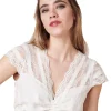 Krüger Spitzen Dirndlbluse "Resi" Flügelarm 312365 | Ecru