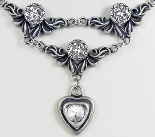 LUISIA® Halskette Isabel mit Herz und Kristallen von Swarovski® - Kristall