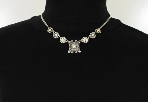 LUISIA Halskette Katharina mit Kristallen von Swarovski®