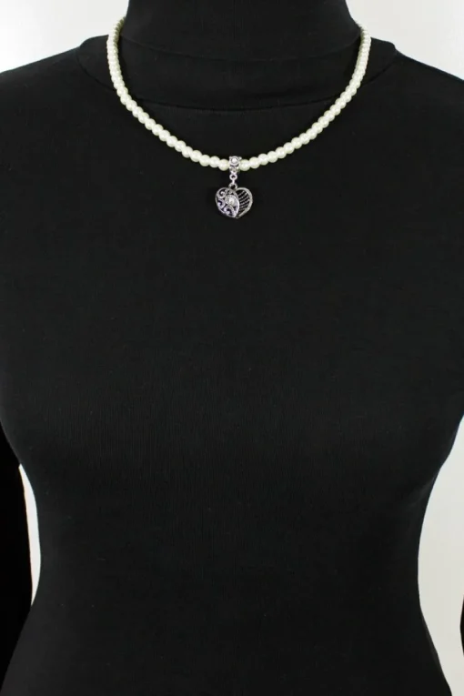 LUISIA® Perlenkette "Ariela" mit Herzanhänger | Brautschmuck Halskette Collier zu Dirndl Brautkleid